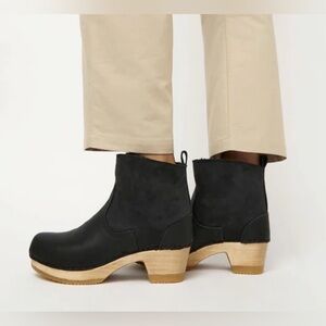 No. 6 Shearling Clog Boot in Black Suede, size 39